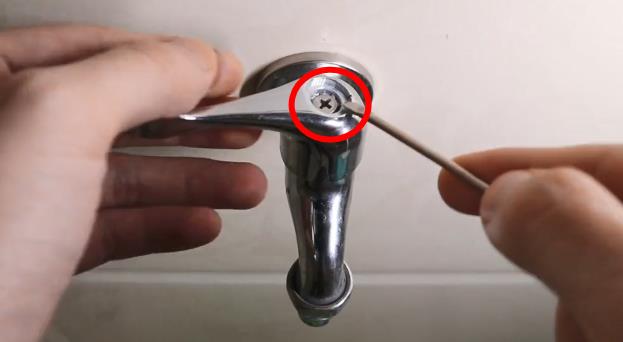 水龍頭滴水怎么處理？看步驟圖跟著老師傅一步步操作一下吧！