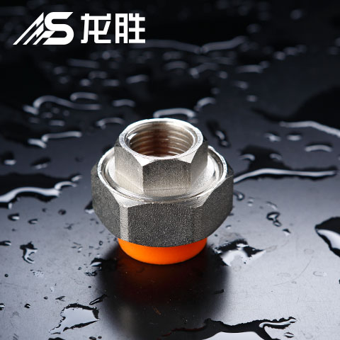 皮爾特水管多少錢一根？這2個價格差距也忒大了吧？